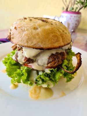 Seitan and tempeh bacon burger at Salud Para Vida in San Pedro La Laguna