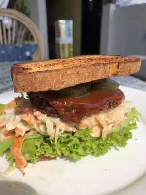 quinoa burger with gf bread #Veganuary at Salud Para Vida in San Pedro La Laguna