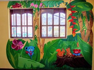 Pardon the extra diners!
 at Salud Para Vida in San Pedro La Laguna