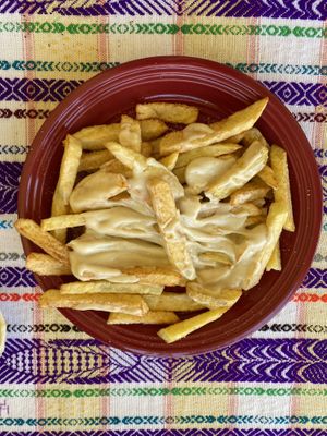 Cheese fries  at Salud Para Vida in San Pedro La Laguna