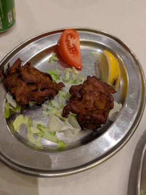 Onion bhaji at Azafran in Alicante