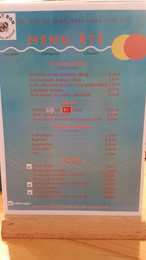 Drinks and desserts summer menu at C'est Bon Salades Maison in Marseille