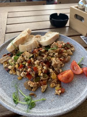 Tofu scramble with vegetables  at Cafinho in Piran