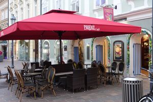 Entrance, centrally located at Phoenix Book Café in Klagenfurt