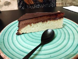 Tarta Ferrero Rocher at Street & Soul in Toledo