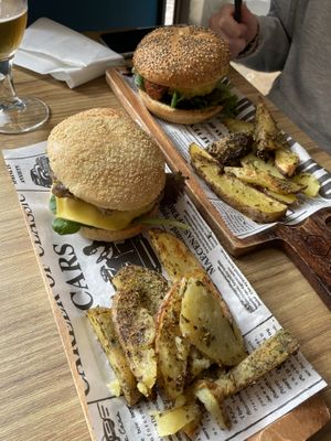 Burgers véganes at Street & Soul in Toledo