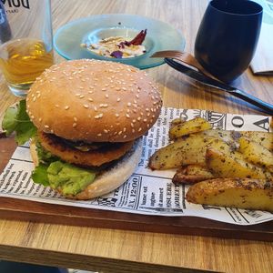 New York Style burger at Street & Soul in Toledo