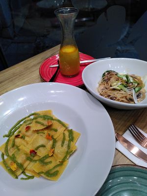 Tika masala ravioli and ramen at Street & Soul in Toledo