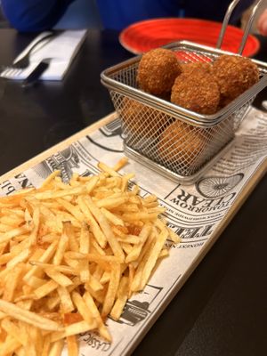 Croquetas de verduras   at Street & Soul in Toledo