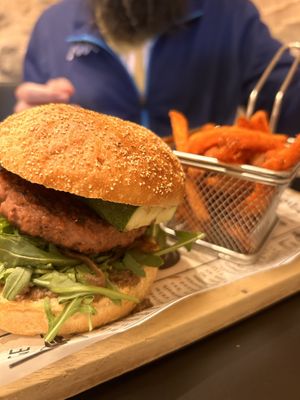 Hamburguesa  at Street & Soul in Toledo