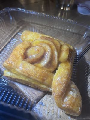 Quince tart  at Sonoma Wine Shop - La Bodega in Sebastopol