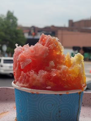 Hawaiian Shaved Ice at Papsy's Place in Wilmington