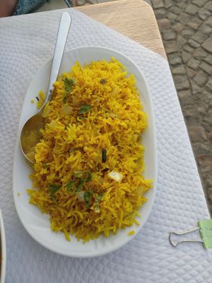 onion fried rice at Dawat in Tavira