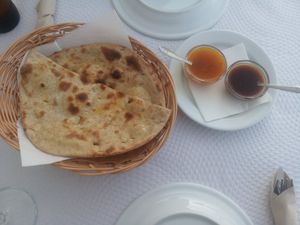 Tandoori roti at Dawat in Tavira