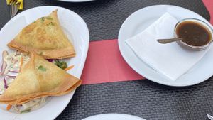 Vegetable Samosas  at Dawat in Tavira