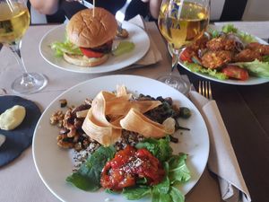 Vegan Burger, vegan Poke Bowl & vegan falafel plate at The World Family in Finisterre