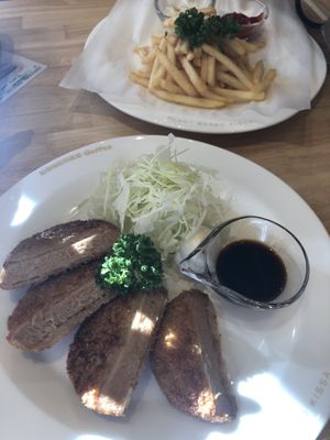 100% recommend  at KOMEDA is in Tokyo