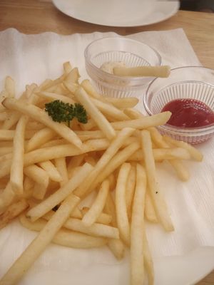 Rice flour? fries with sour cream and onion + ketchup sauces at KOMEDA is in Tokyo