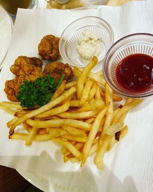 Vegan fried tofu and French fry   at KOMEDA is in Tokyo