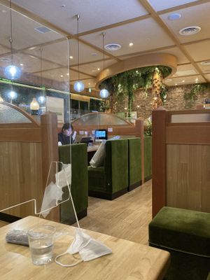 Interior atmosphere   at KOMEDA is in Tokyo