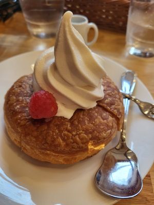  at KOMEDA is in Tokyo