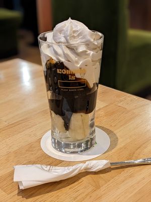 Coffee Jelly with Banana at KOMEDA is in Tokyo