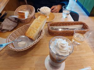  at KOMEDA is in Tokyo