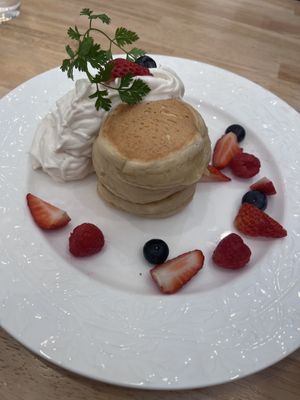 Bouncy pancake with fruits  at KOMEDA is in Tokyo