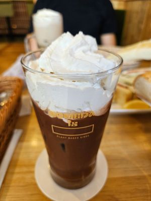 Iced chocolate at KOMEDA is in Tokyo