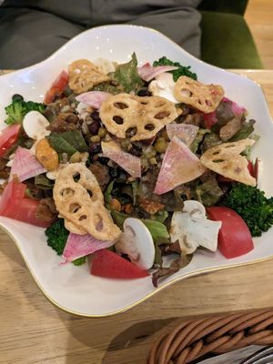  at KOMEDA is in Tokyo