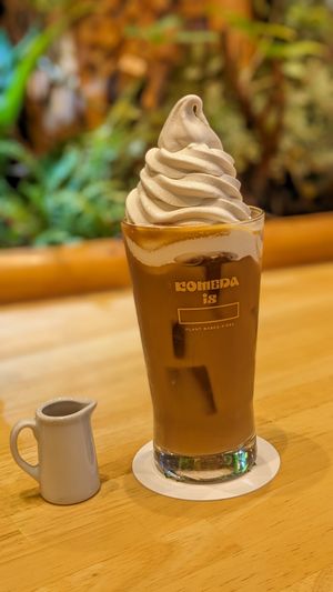 Oat Milk Float at KOMEDA is in Tokyo
