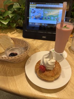   at KOMEDA is in Tokyo