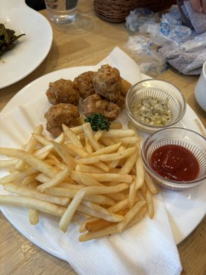tofu bites and fries   at KOMEDA is in Tokyo