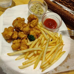  at KOMEDA is in Tokyo