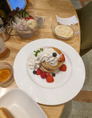  at KOMEDA is in Tokyo