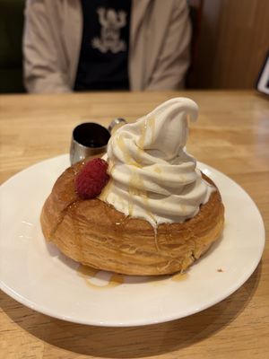 shiro noir  at KOMEDA is in Tokyo