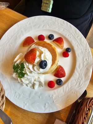 Pancakes at KOMEDA is in Tokyo