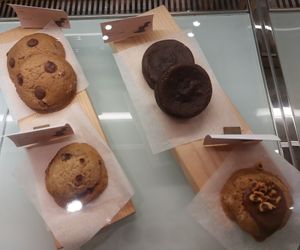 Cookies at Mother Pearl 圓貝 in Hong Kong Island