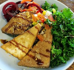Adobo tofu at Wise Cicada Wholefood Cafe in Auckland