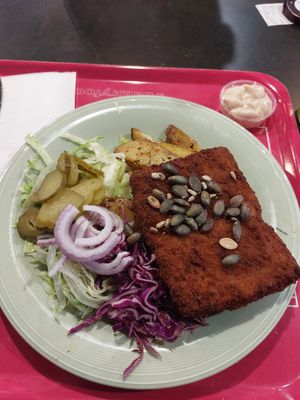 Plant based Snitchzel plate at Warzywina in Gdynia