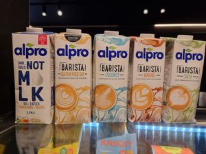 milks at IzyCoffee in Izegem