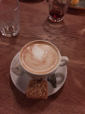 Cappuccino with oatmilk at Nozems in Den Helder