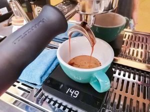 Café de especialidade at Malabarista Cafe in Lisbon