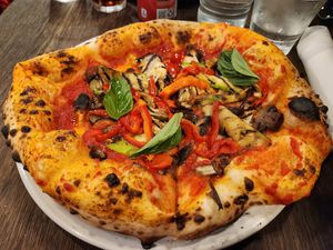 Vegetarian pizza (no cheese - choice of vegan cheese available) at La LeGGenda in Miami Beach