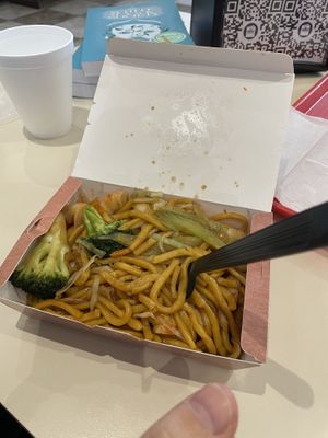 Shrimp Lo mein  at VeGreen 2 Go in Duluth