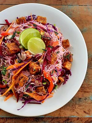 Pad Lanka
Rice noodles with crispy chilli tofu, cabbage, beets, carrots, sesame seeds, peanuts, spring onions with a lime, ginger & garlic dressing. at Kola in Koggala