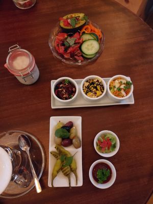 Vegan stuff as addition to the non-vegan breakfast buffet at Koog Café in Wesselburenerkoog