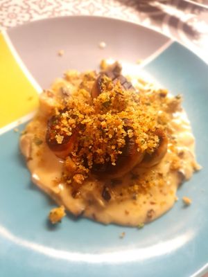 Mushrooms with a creamy sauce with a herb breadcrumb at Natural Cookery School in Nailsworth