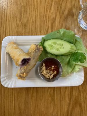 Vegan spring rolls at Pumpui in Vienna