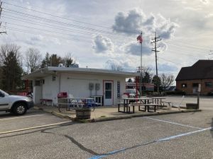 Rear seating  at Valley Villa Custard in Chesterland